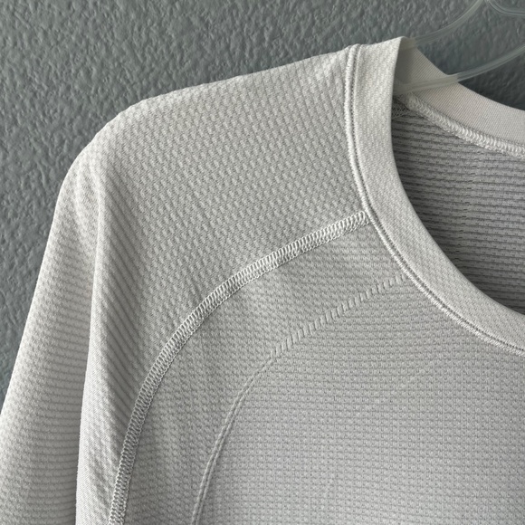 Lululemon Men's Metal Vent Tech TShirt - Picture 4 of 8